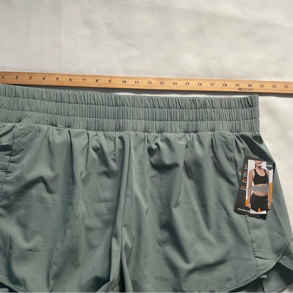 Avía Women's plus Running Shorts with cycling lining Size XXXL 20 - Picture 6 of 9